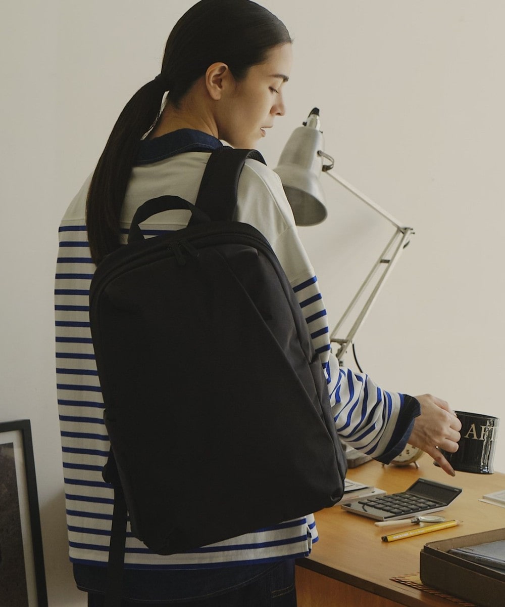 リュック 無重力リュックplus Mサイズ