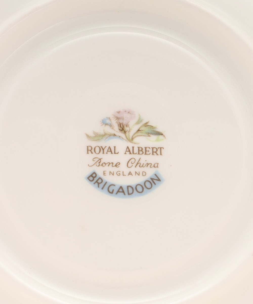 ロイヤルアルバート Dream Cottages １９９３年製飾り皿・秋 ロイヤルアルバート Dream Cottages 1993年製飾り皿・秋