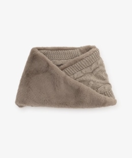 ケーブルニットフェイクファースヌード