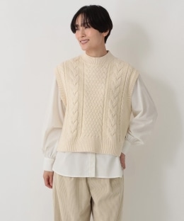 フワフワスフレケーブルニットベスト