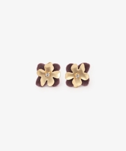フラワーピアス