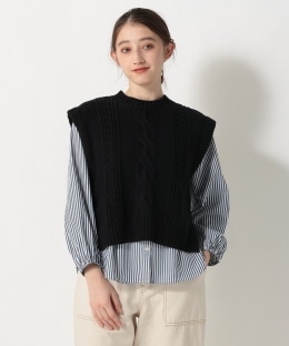 ケーブルニットベスト&ストライプブラウスセット