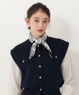 フラワースカーフ