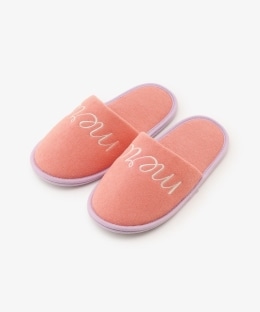 タイポグラフィ刺繍ルームシューズ