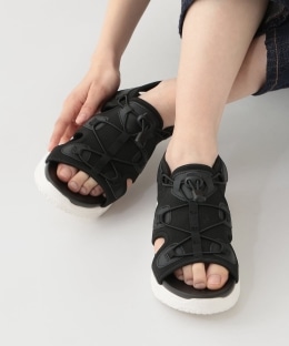 スニーカーサンダル