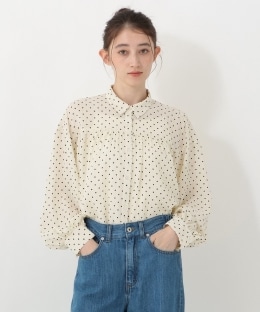 ドット襟付きブラウス
