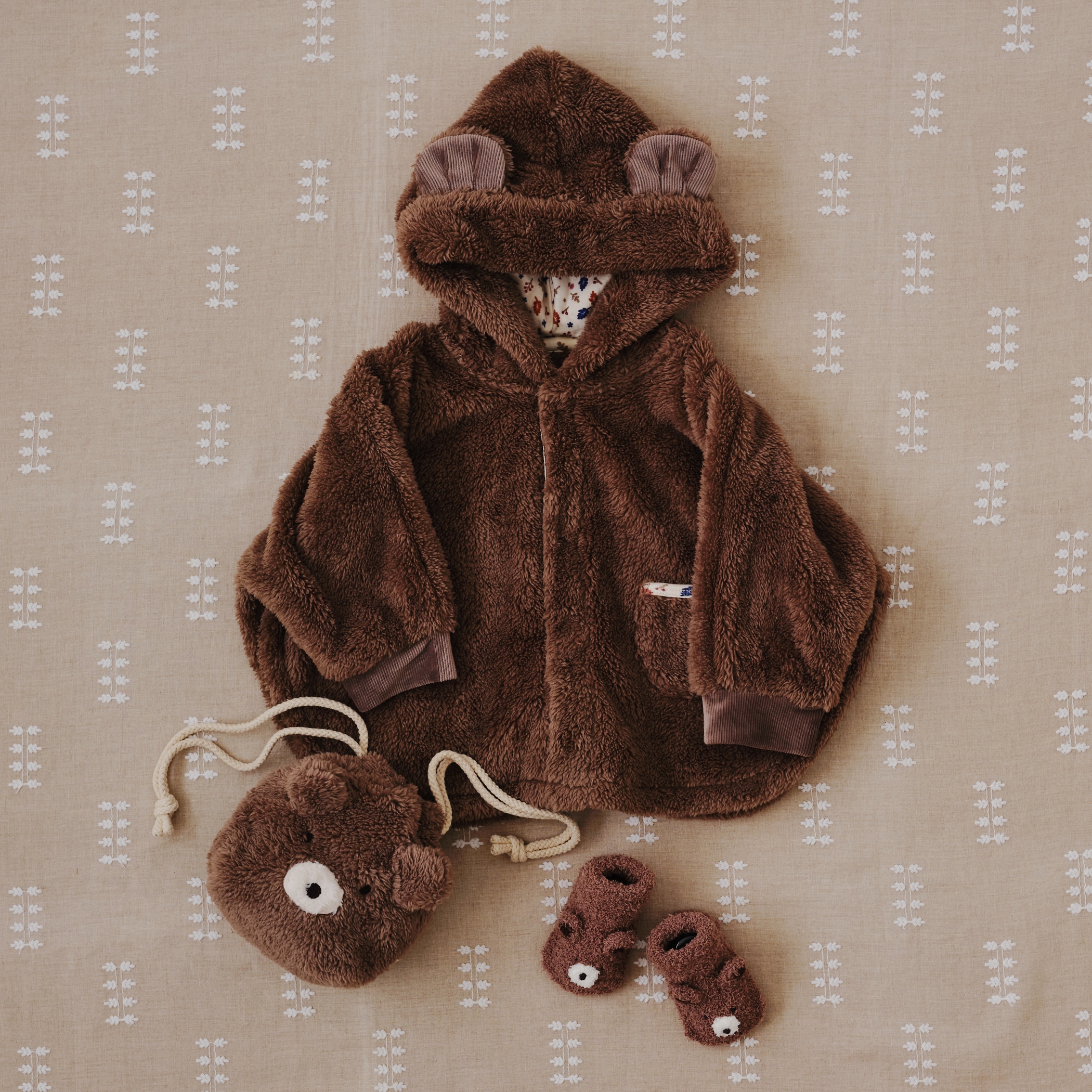 ボアポンチョ ブラウン プードルボアポンチョ ブラウン MZ - moz Sweden公式オンラインストア